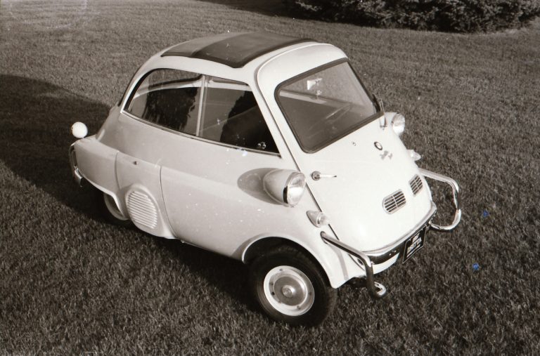 BMW Isetta 300: A Perfect Pick for the Pygmies