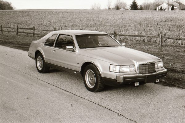 1988 Lincoln Mark VII LSC: American muscle man in a three-piece suit