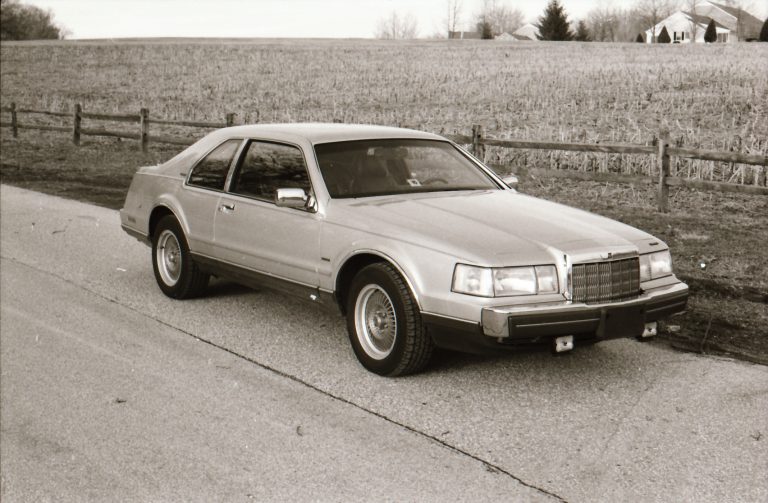 1988 Lincoln Mark VII LSC: American muscle man in a three-piece suit