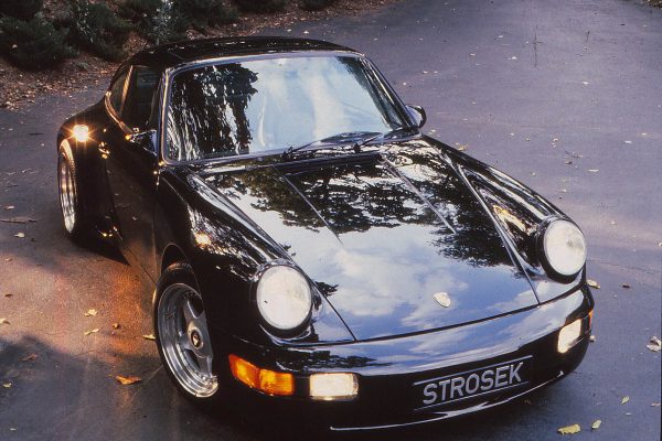Tweaking the Knows: Strosek Porsche 911