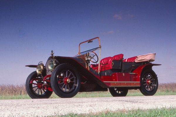 1912 Simplex 50 HP Tourabout: Quality construction, sporting luxury powered by 10 liters