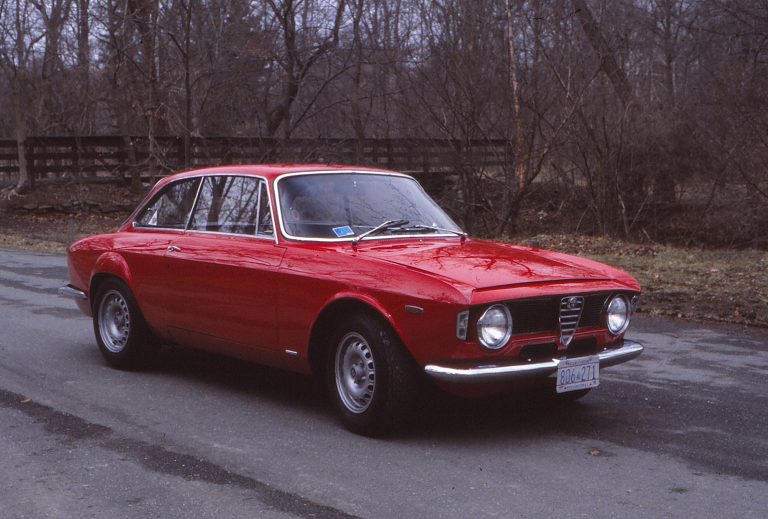 Alfa Romeo GTA: Less is more