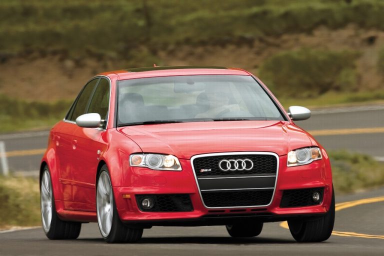 2007 Audi RS4: Outrunning noise