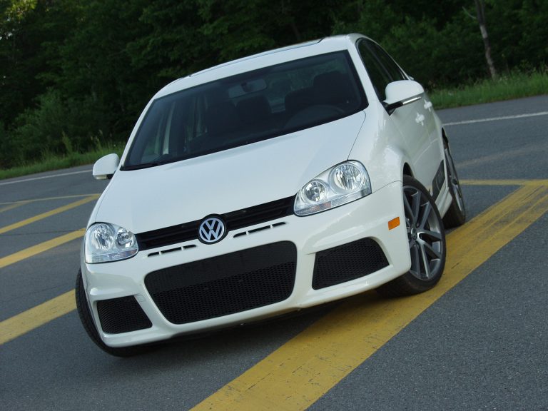 2010 Volkswagen Jetta TDI Cup Edition: Diesel racer