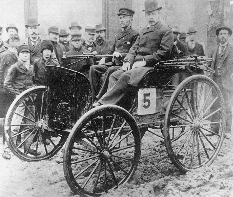 The First Automobile Race in America: Chicago, November 28, 1895