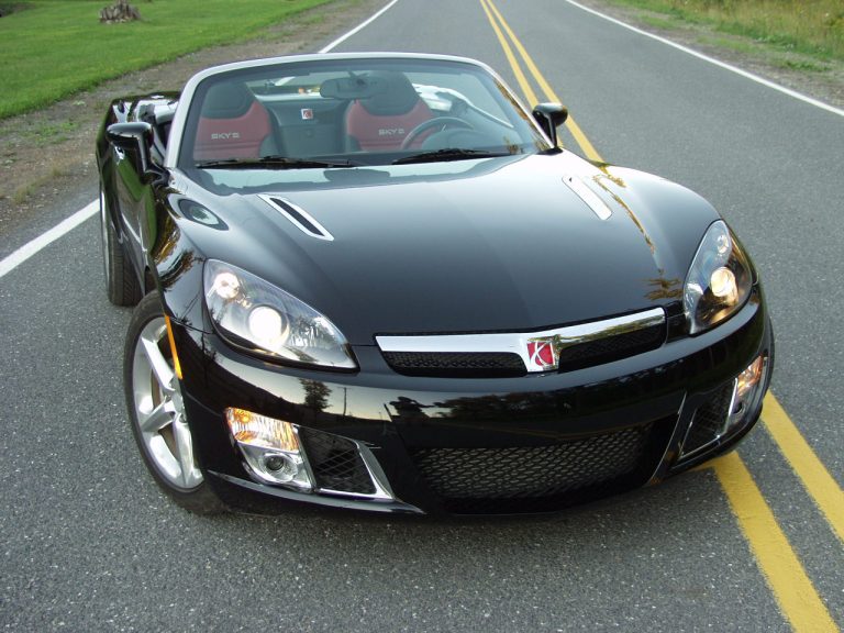 2007 Saturn Sky Red Line: Raisins in the Sky