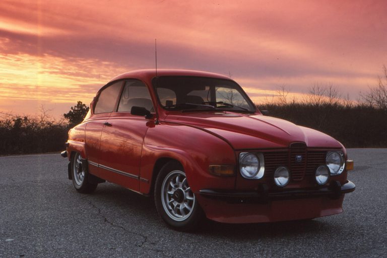 1967-73 Saab 96 Sport & Rally: Swedes maximize potency of “stunt plane for the road”