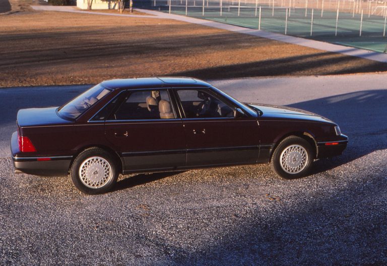 1987 Sterling 825SL: A rolling Sterling gathers no Moss